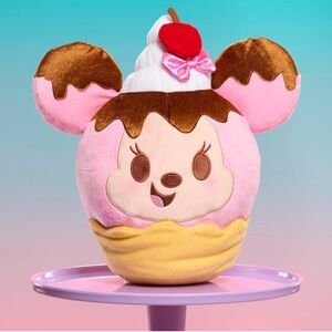 DISNEY Munchlings Squeeze-A-Munch Strawberry Sundae Waffle Bowl Minnie Mouse